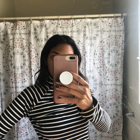Long Sleeve Black and White Striped Shirt - Picture 1 of 4